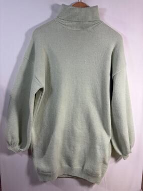 Forever 21 Turtleneck Sweater Green Long Size Medium. GUC
